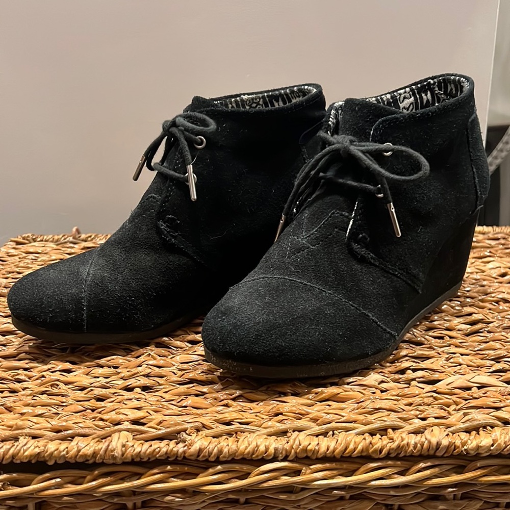 Toms wedge bootie